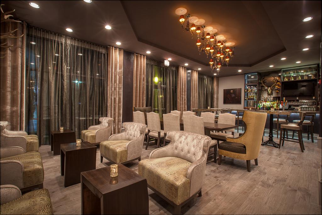Grosvenor House, A Luxury Collection Hotel