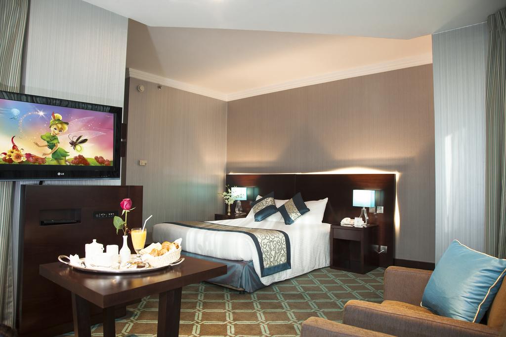 Grosvenor House, A Luxury Collection Hotel