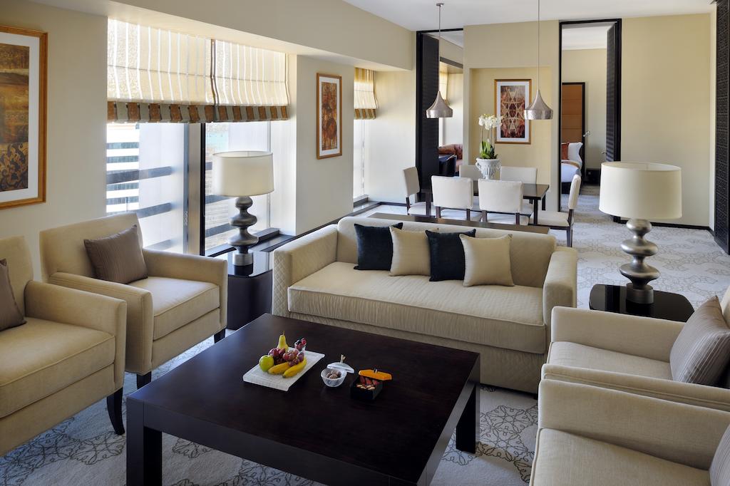 Grosvenor House, A Luxury Collection Hotel