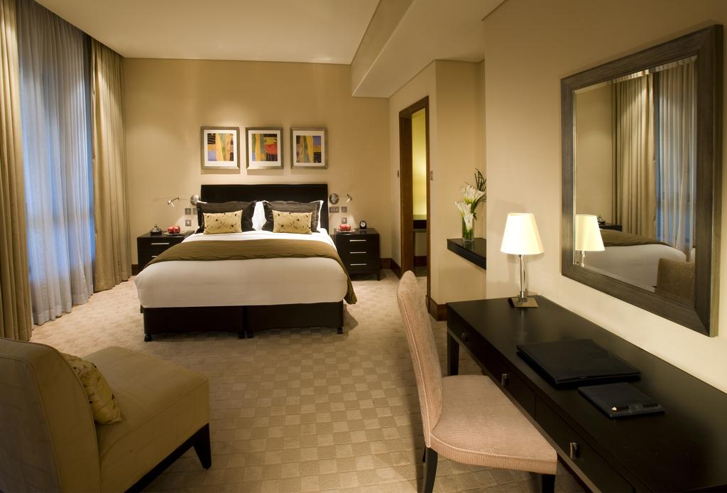Grosvenor House, A Luxury Collection Hotel