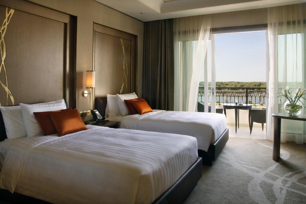 Grosvenor House, A Luxury Collection Hotel