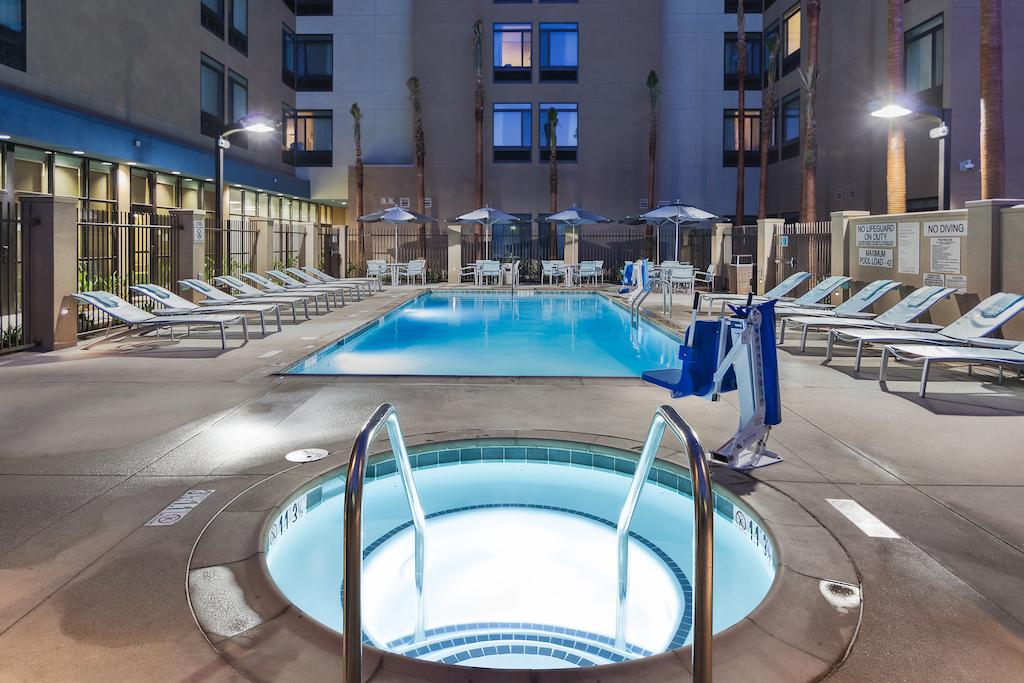 Grosvenor House, A Luxury Collection Hotel