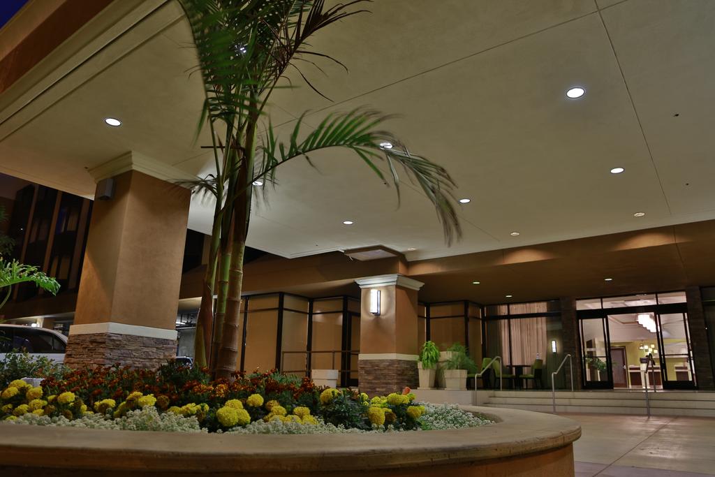 Grosvenor House, A Luxury Collection Hotel