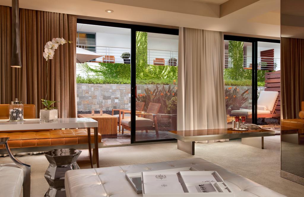 Grosvenor House, A Luxury Collection Hotel