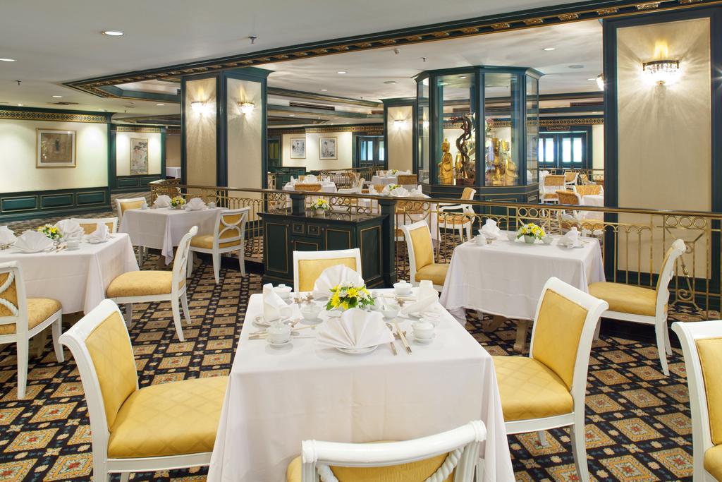 Grosvenor House, A Luxury Collection Hotel