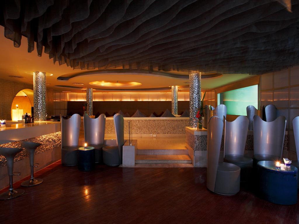 Grosvenor House, A Luxury Collection Hotel