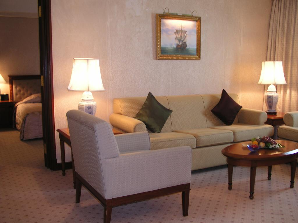 Grosvenor House, A Luxury Collection Hotel