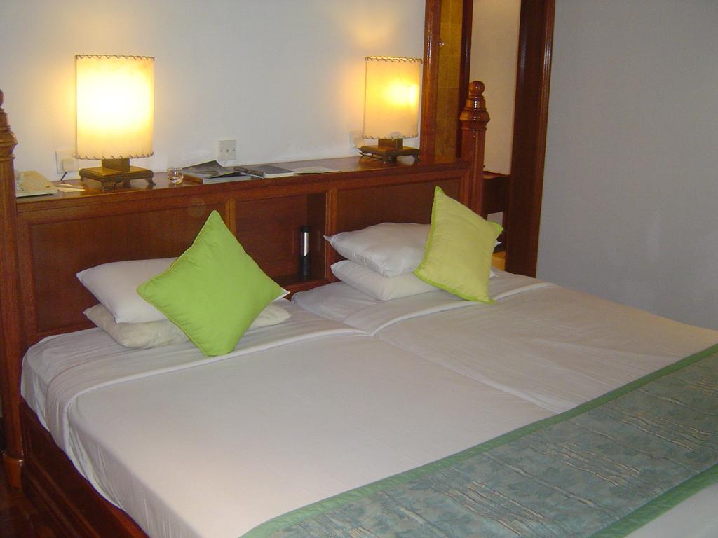 Grosvenor House, A Luxury Collection Hotel