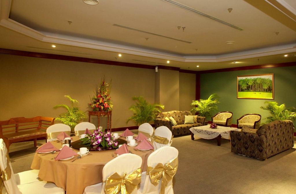 Grosvenor House, A Luxury Collection Hotel